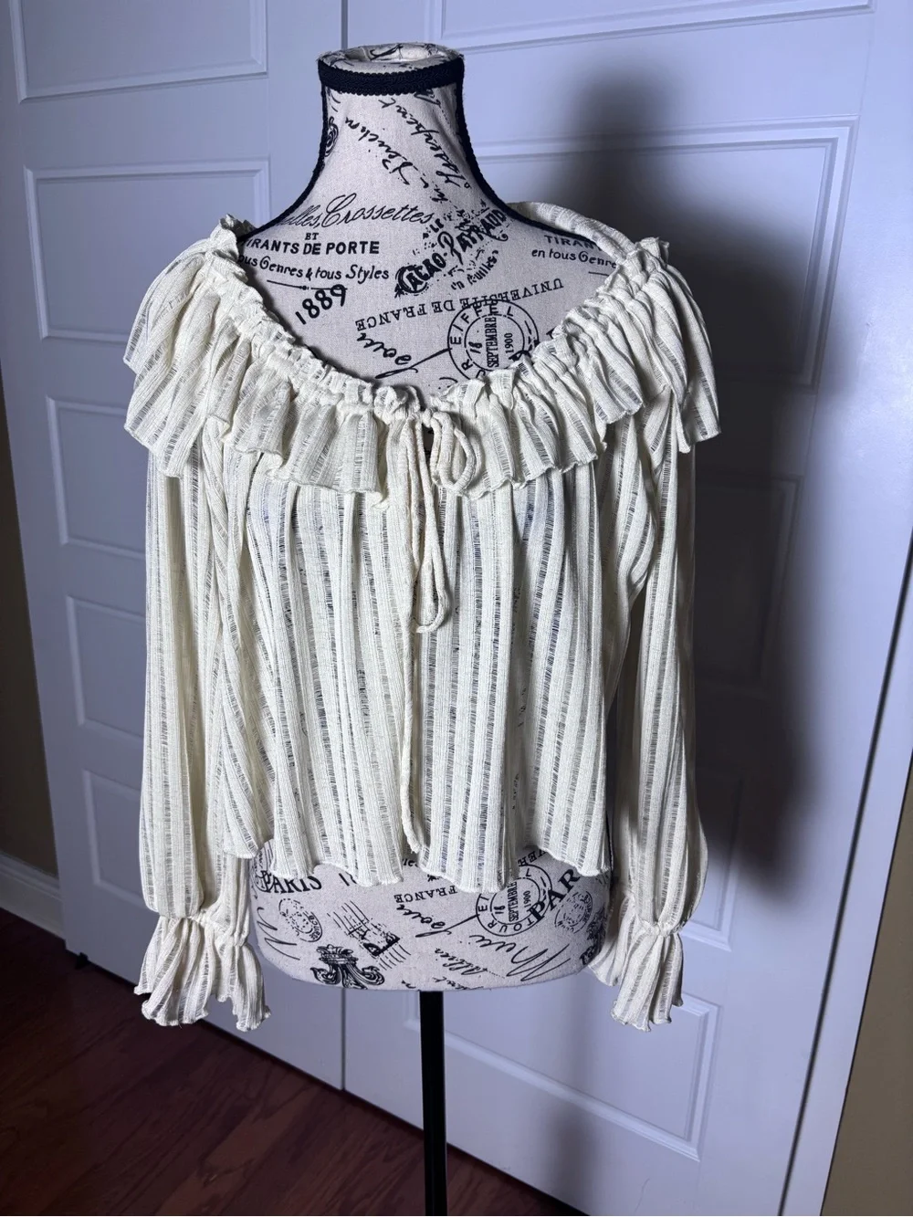 By Anthropologie Long-Sleeve Sheer Striped Crop Blouse - Picture 9 of 11